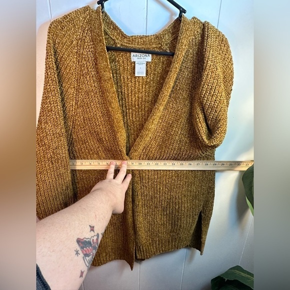 Arizona Mustard Yellow Women’s Size Small Chenille Long Sleeve Cardigan - Picture 6 of 8
